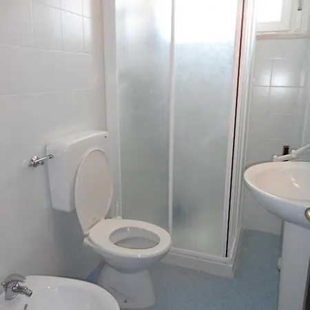 Sea View Flat Just 70m From The Apartment *