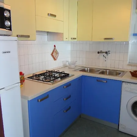 Sea View Flat Just 70m From The