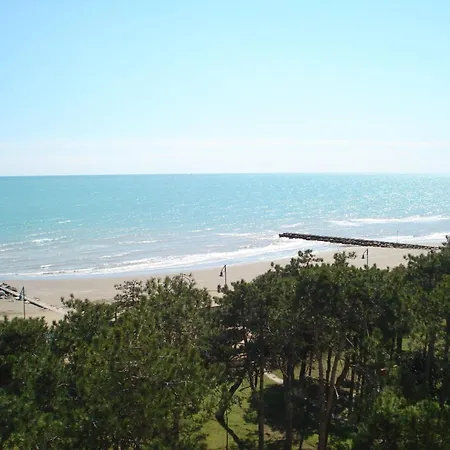 Sea View Flat Just 70m From The Apartment