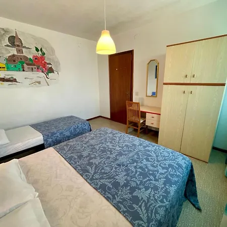 Sea View Flat Just 70m From The *